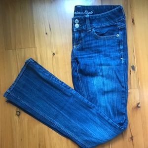 WORN TWICE - American Eagle artist jean size 0